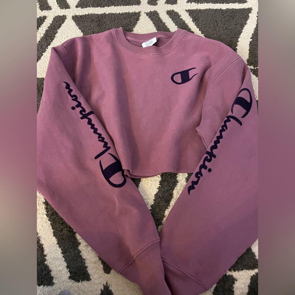 Long sleeve cropped champion sweatshirt